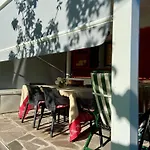 Delle Rose בית הארחה 4*
